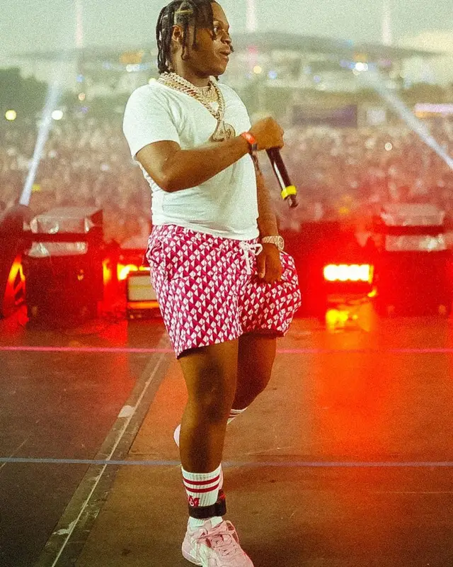 42 Dugg outfit in Gucci and Amiri, 2021