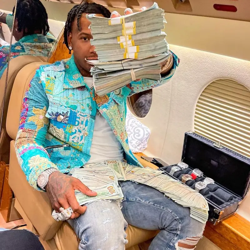 Moneybagg Yo outfit in Amiri, Nike, and Louis Vuitton, 2021