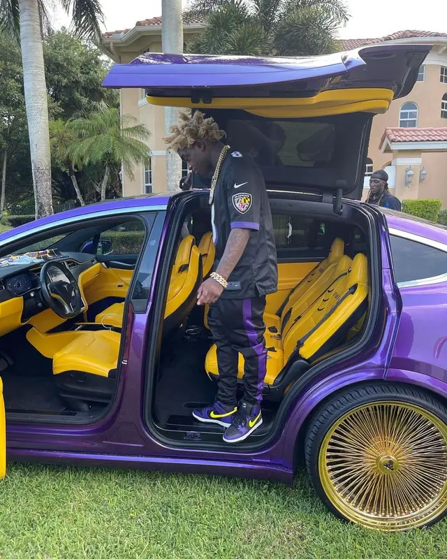 Kodak Black outfit in Nike and FashionNova, 2021