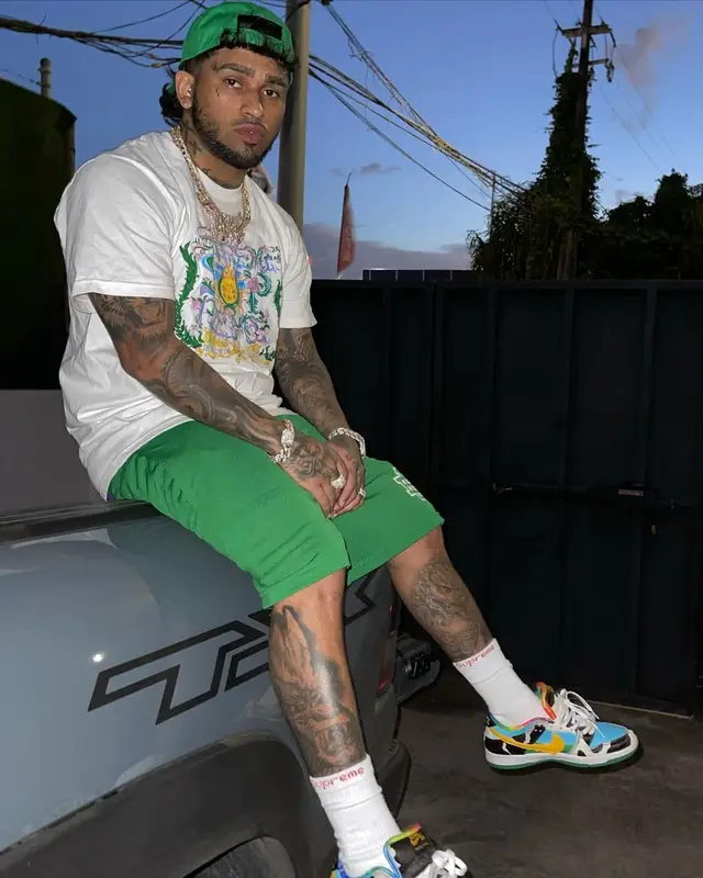 Bryant Mayers outfit in Supreme, Eric Emanuel, and Hanes, 2021