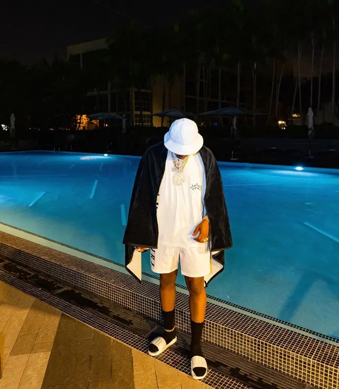 Fabolous outfit in Amiri, 2021