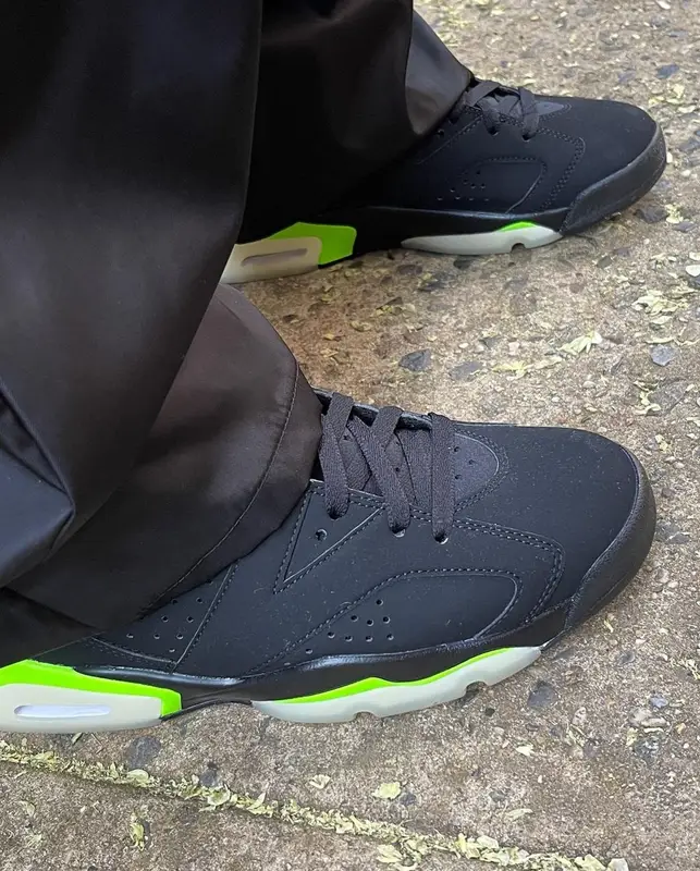 J Balvin outfit in Jordan and Prada, 2021