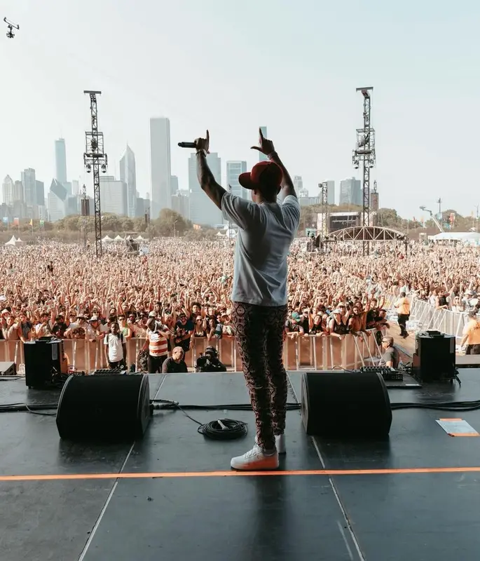G Herbo outfit in Casablanca, Nike, and New Era, 2021