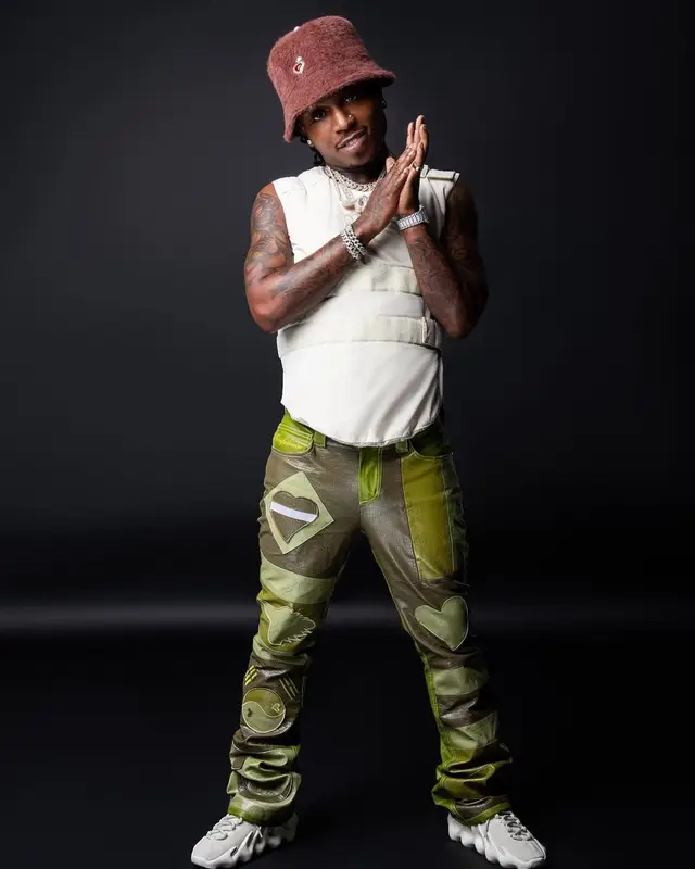 Jacquees outfit in Adidas, Whensmokeclears, and Yeezy, 2021