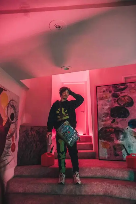 Lil Xan outfit in Nike and West Coast Haze, 2020