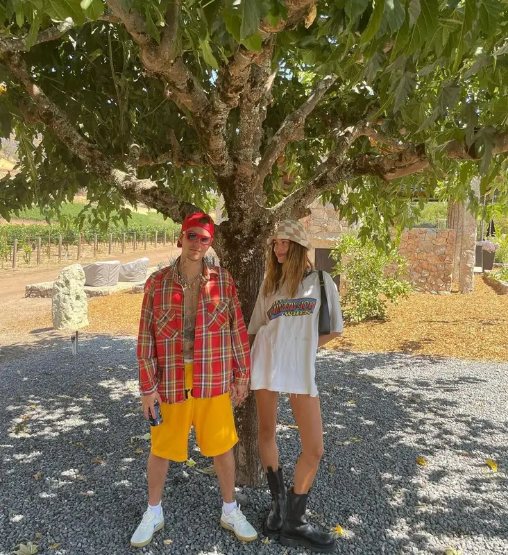 Justin Bieber outfit in Drew House and Nike, 2021