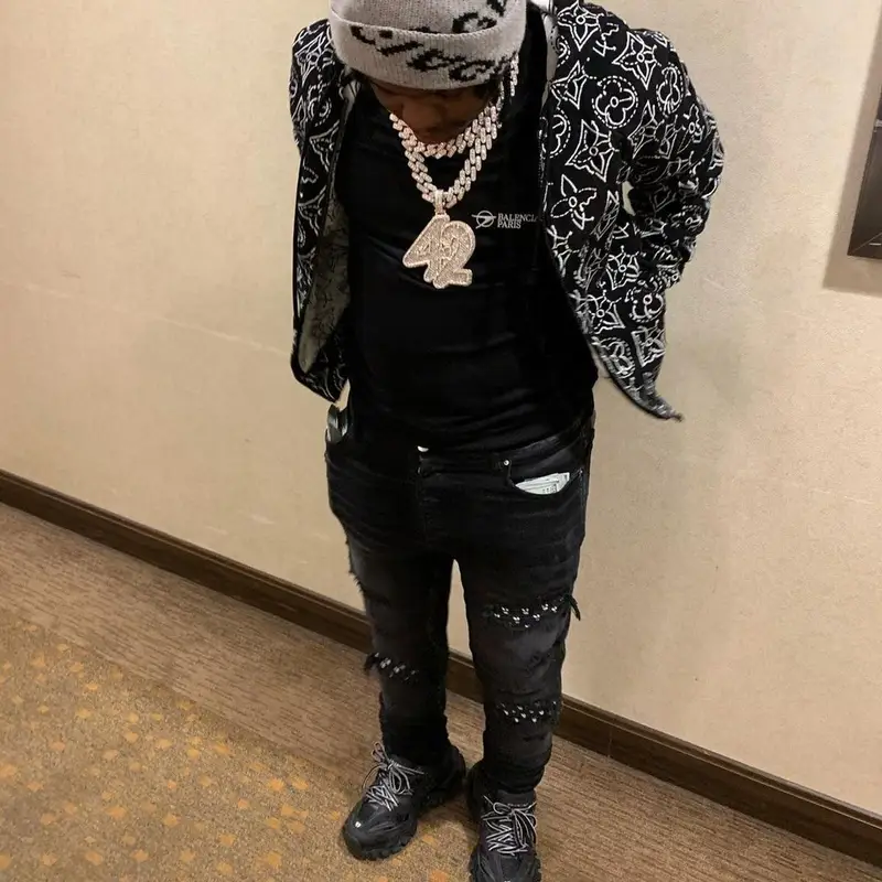 42 Dugg outfit in Louis Vuitton, Balenciaga, and NBA, 2021