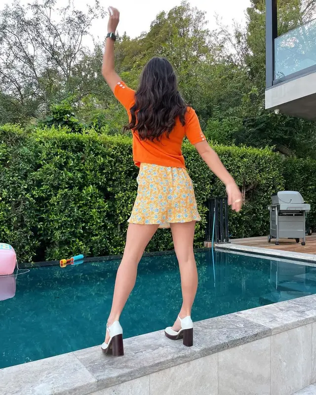 Charli D'Amelio outfit in Musier paris, Recc Paris, and Jeffrey Campbell, 2021