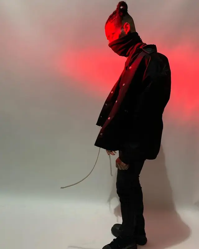 NGeeYL outfit in Alexander McQueen, 2021