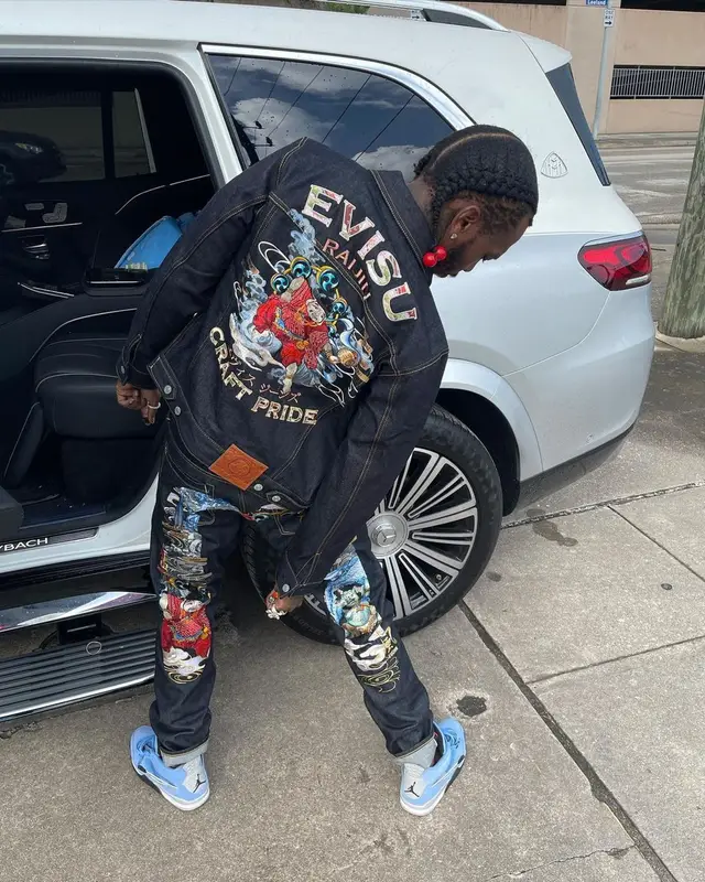 Sauce Walka outfit in Evisu and Jordan, 2021