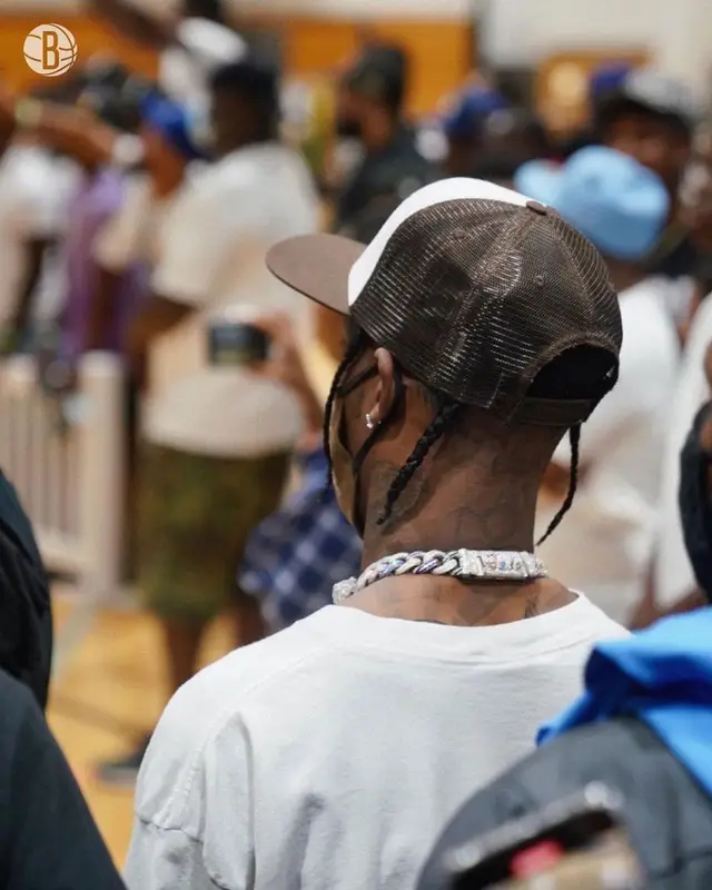 Travis Scott outfit in Vintage, Travis Scott Merch, and Cactus Jack, 2021