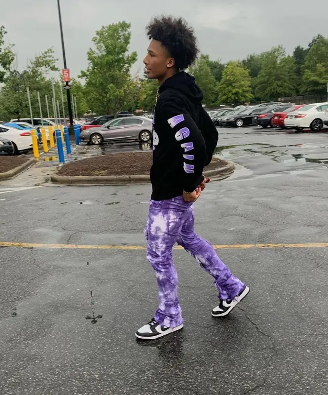 Mikey outfit in Never Broke Again, Valabasas, and Nike, 2021