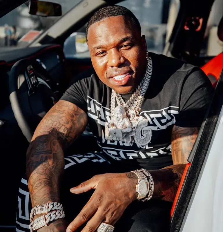 BandMan Kevo outfit in Versace, 2021