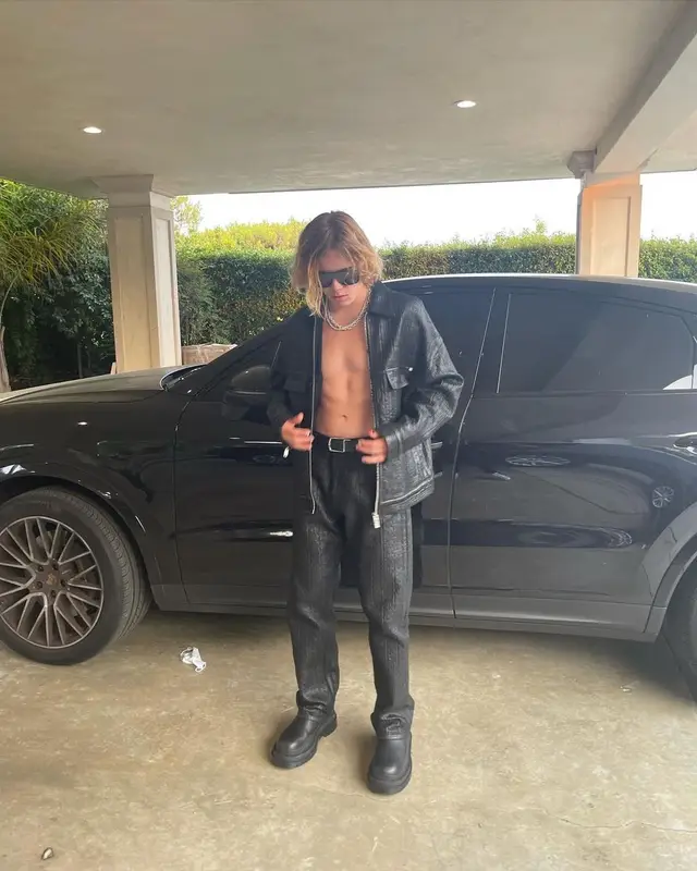 The Kid Laroi outfit in Givenchy and Bottega Veneta, 2021