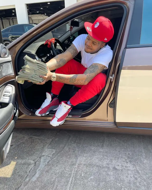 Sosamann outfit in Jordan, New Era, and Huf, 2021