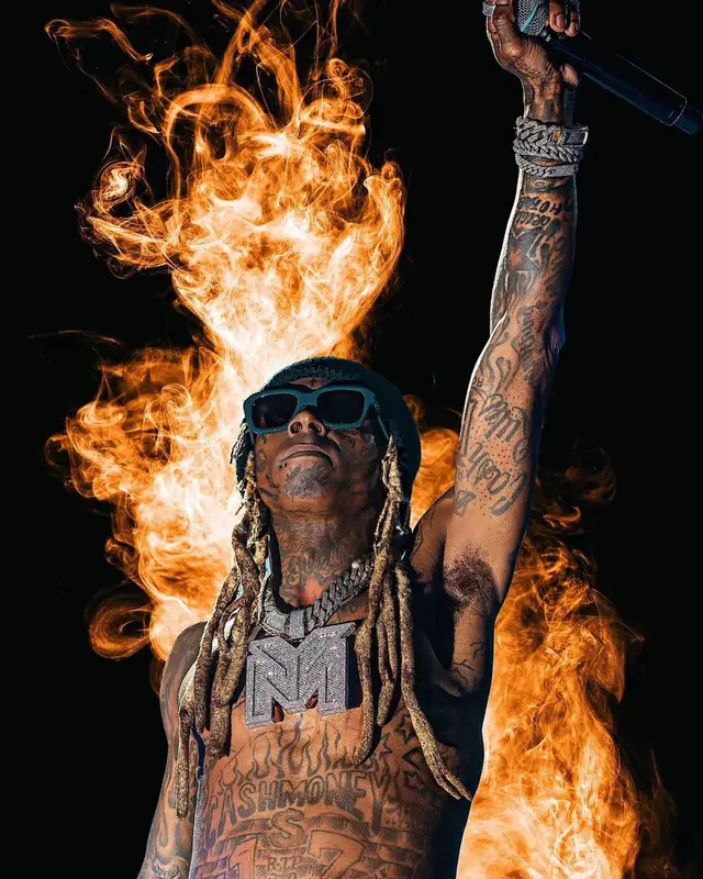 Lil Wayne outfit in Balenciaga, 2021