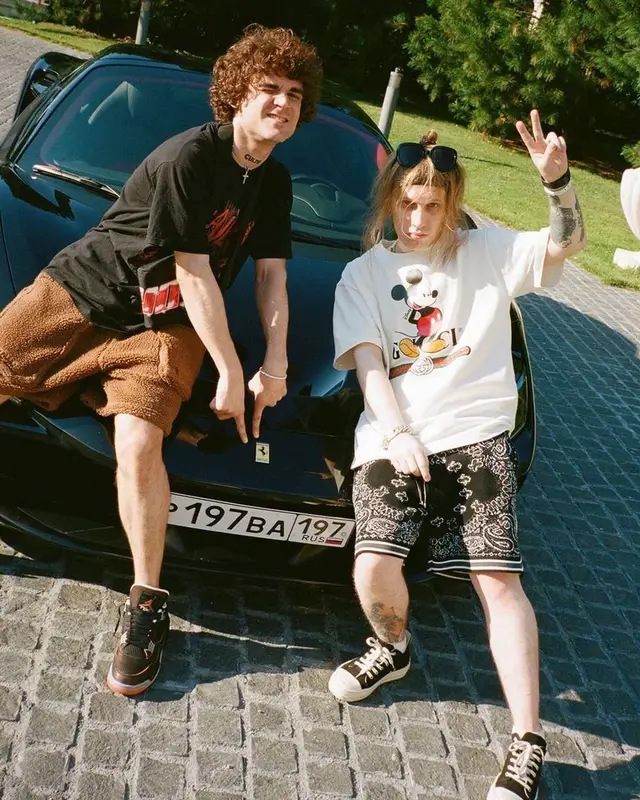 PLOHOYPAREN outfit in Disney, Amiri, and Gucci, 2021