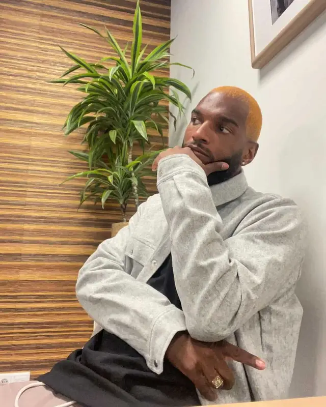 Ryan Babel outfit in Beautiful Struggles, 2021