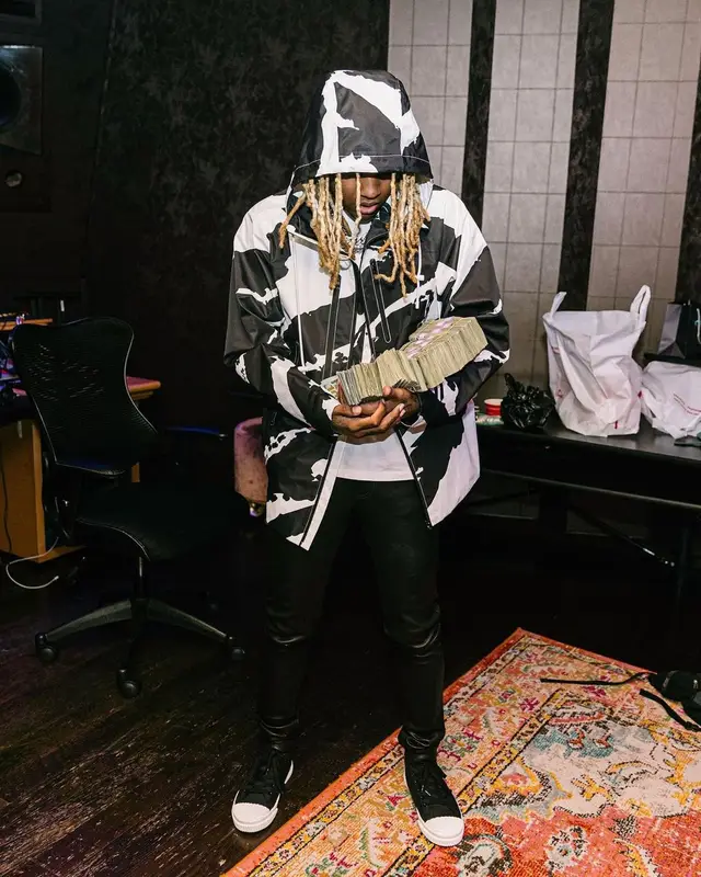 Lil Durk outfit in Louis Vuitton, Amiri, and Yohji Yamamoto, 2021