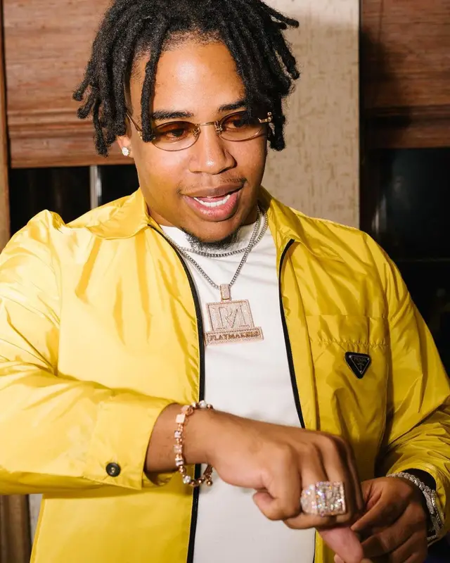 Turbo outfit in Prada, Nike, and Cartier, 2021