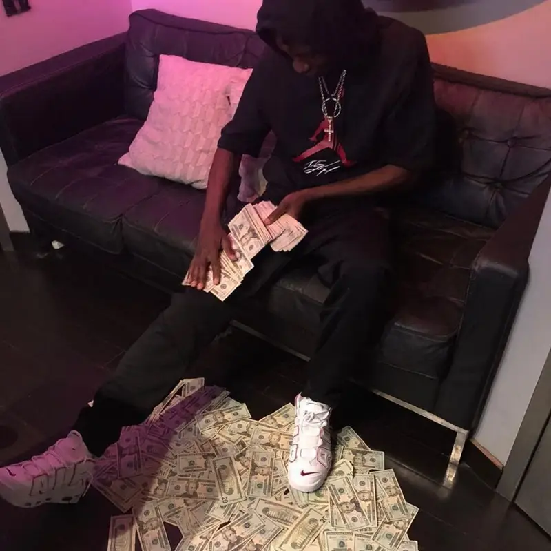 Lil Tjay outfit in Amiri and Nike, 2021