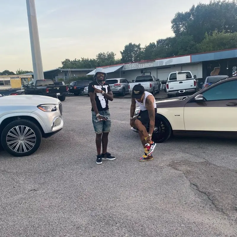 Sauce Walka outfit in Nav Merch, 2828 Studios, and Vlone, 2021