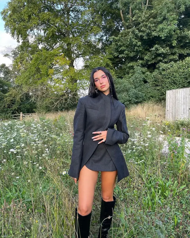 Dua Lipa outfit in Maximilian and Jimmy Choo, 2021