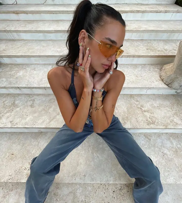 Dua Lipa outfit in Yung Reaper, Kaleos Barbarella, and Dans Les Rues, 2021