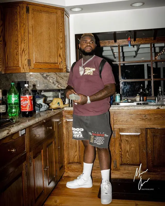 Fat Boy outfit in Good And Evil and Nike, 2021