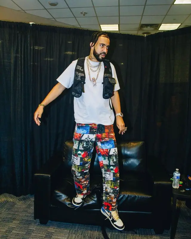 French Montana outfit in Supreme, Nas, and Nike, 2021