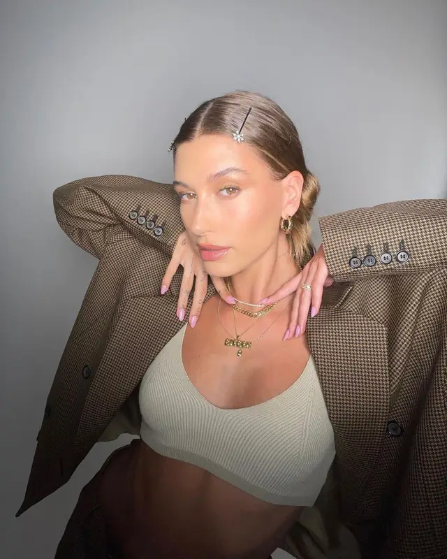 Hailey Bieber outfit in Magda Butrym and Jacquemus, 2021