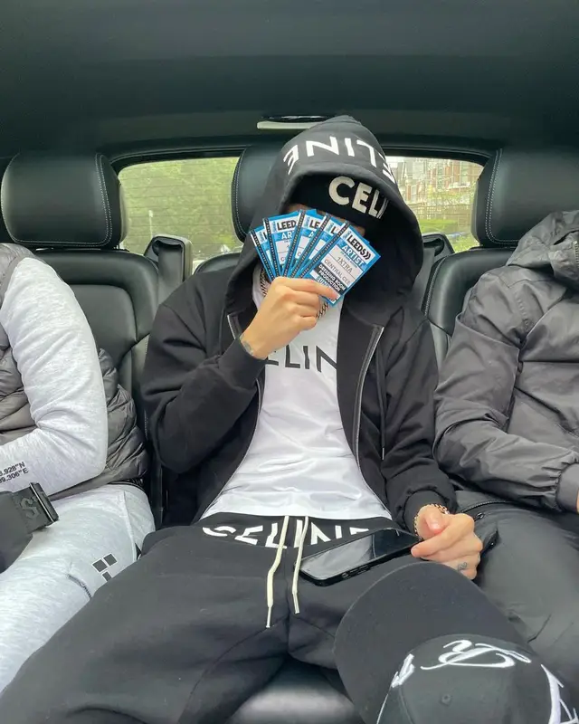 Central Cee outfit in Jordan and Celine, 2021