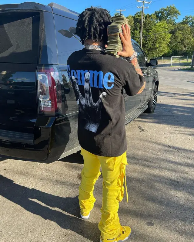 No Cap outfit in Homme + Femme, Cliche Studios, and Jordan, 2021