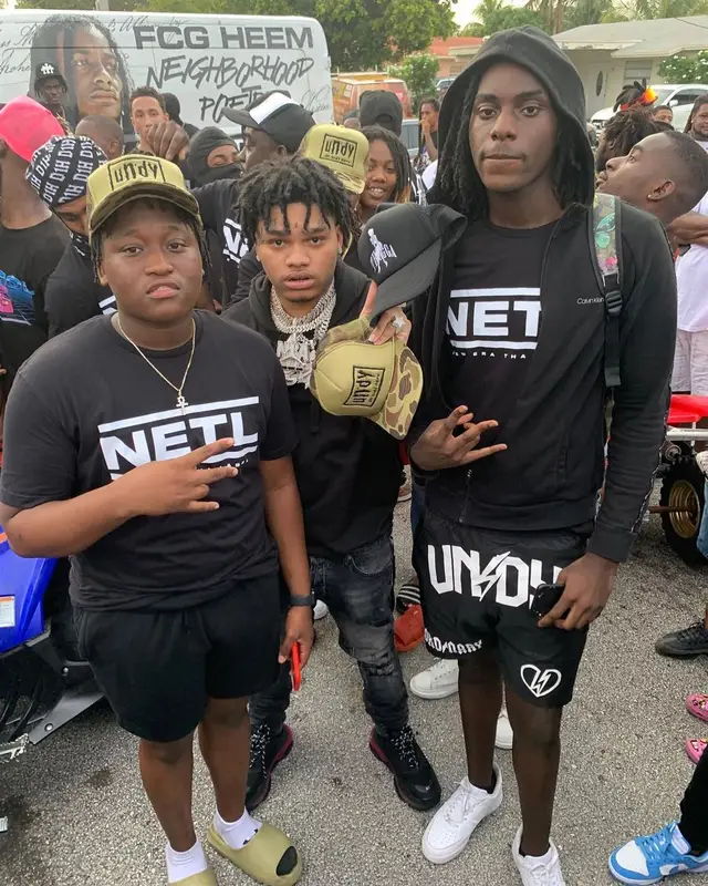 No Cap outfit in Unordinary, 2021