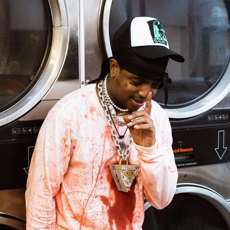 Ski Mask The Slump God outfit in Can't Trust Anybody, 2021