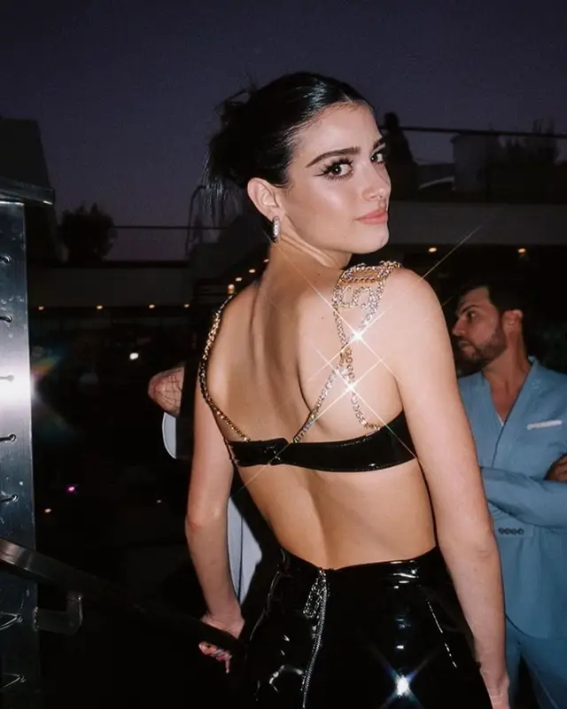Dixie D'Amelio outfit in GCDS, 2021