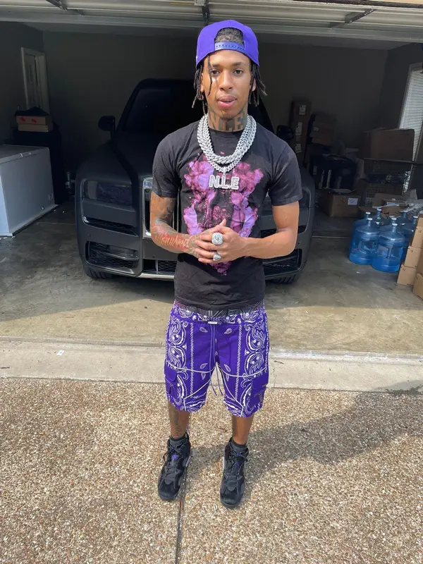 NLE Choppa outfit in NLE Choppa Merch , PSD, and Jordan, 2021
