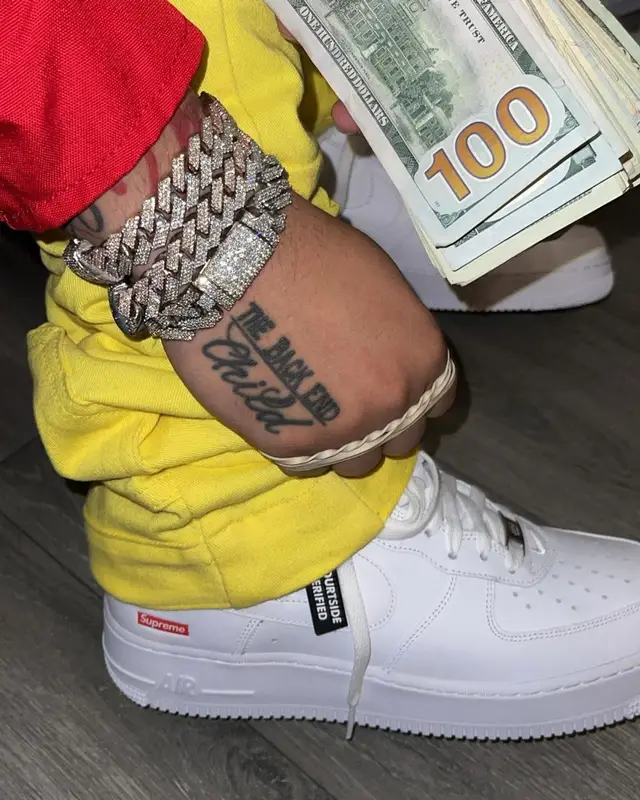 No Cap outfit in Supreme, Nike, and Louis Vuitton, 2021
