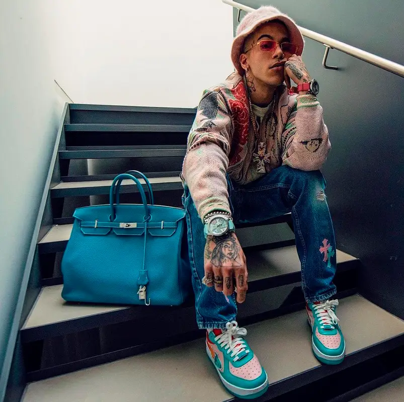 Sfera Ebbasta outfit in Enterprise Japan, 2021
