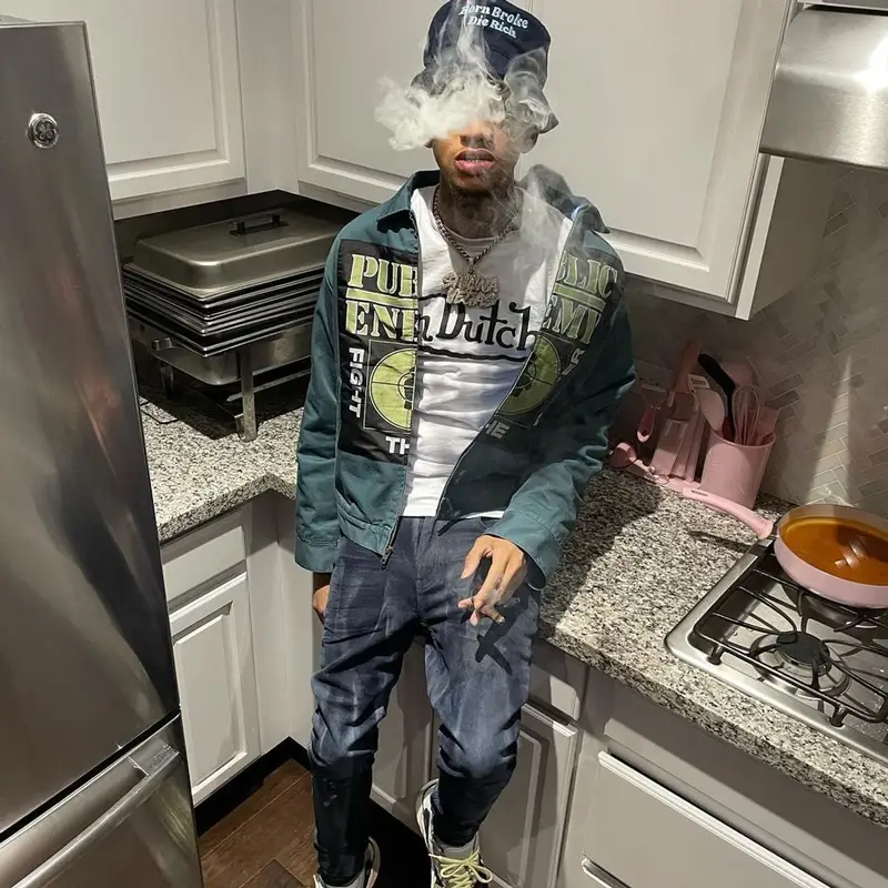 Stunna 4 Vegas outfit in Supreme, Von Dutch, and Undercover, 2021