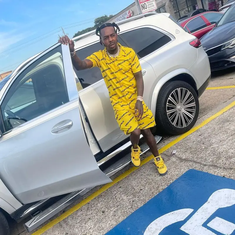 Sauce Walka outfit in Sauce-A-Holic Apparel and Jordan, 2021