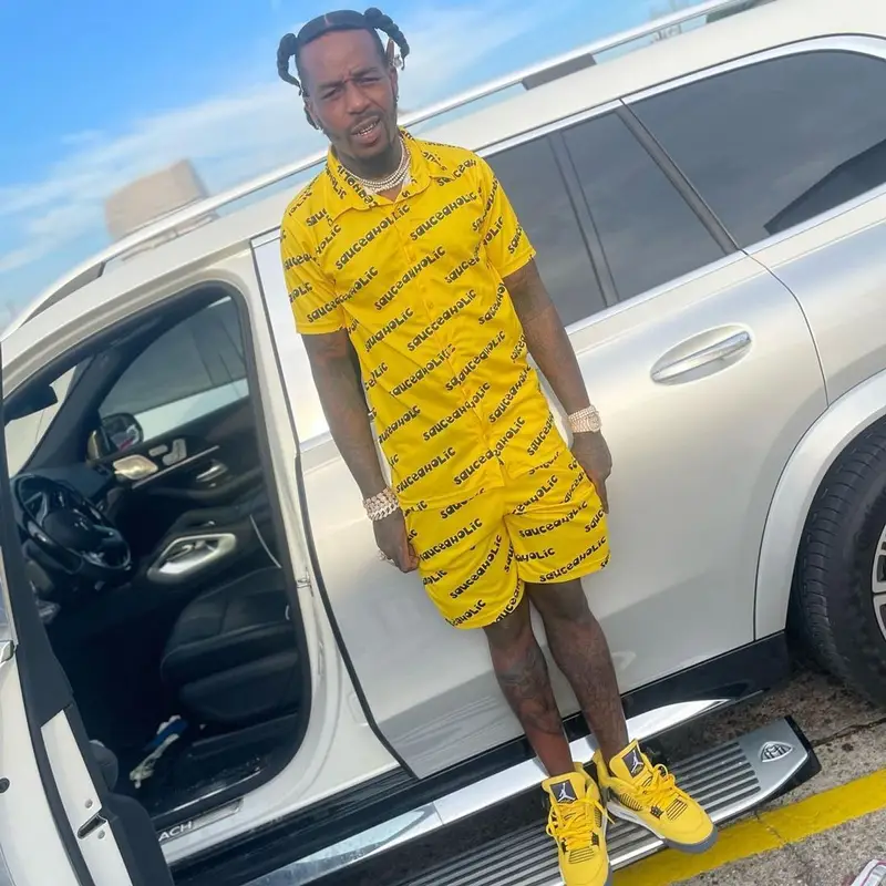 Sauce Walka outfit in Sauce-A-Holic Apparel and Jordan, 2021