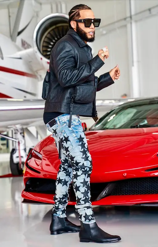 El Alfa El Jefe outfit in Amiri, Louis Vuitton, and Chemist, 2021