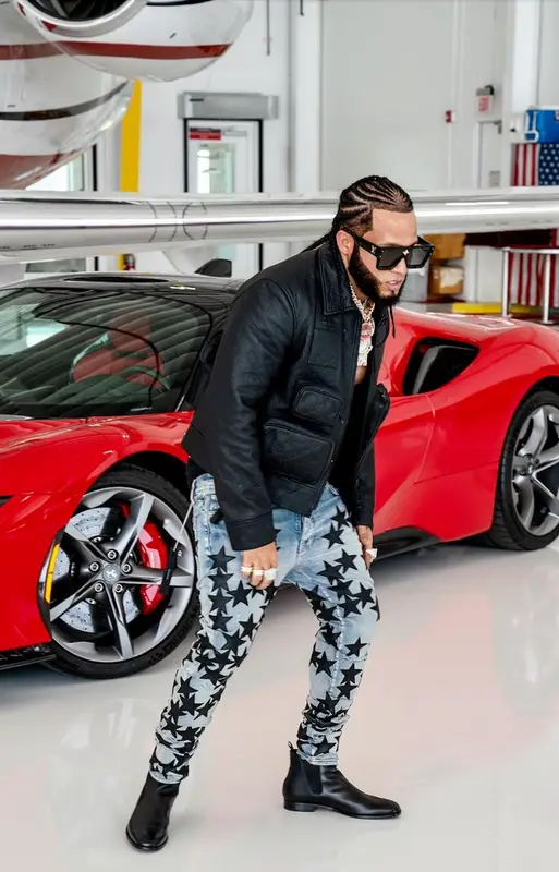 El Alfa El Jefe outfit in Amiri, Louis Vuitton, and Chemist, 2021