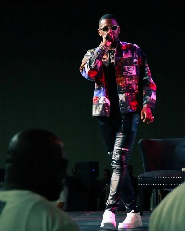 Fabolous outfit in Supreme, Rta, and Cartier, 2021