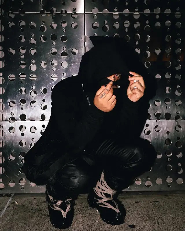 Trippie Redd outfit in Rick Owens and Akings, 2021