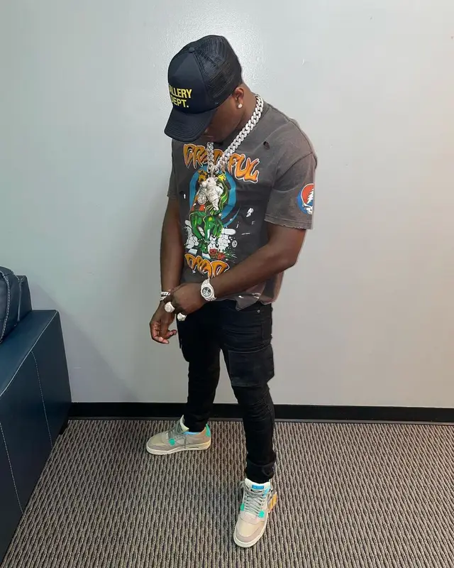 Bankroll Freddie outfit in Grateful Dead and Gallery Dept., 2021