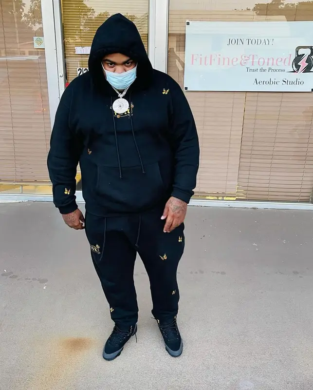 Big Yavo outfit in Felt and Jordan, 2021