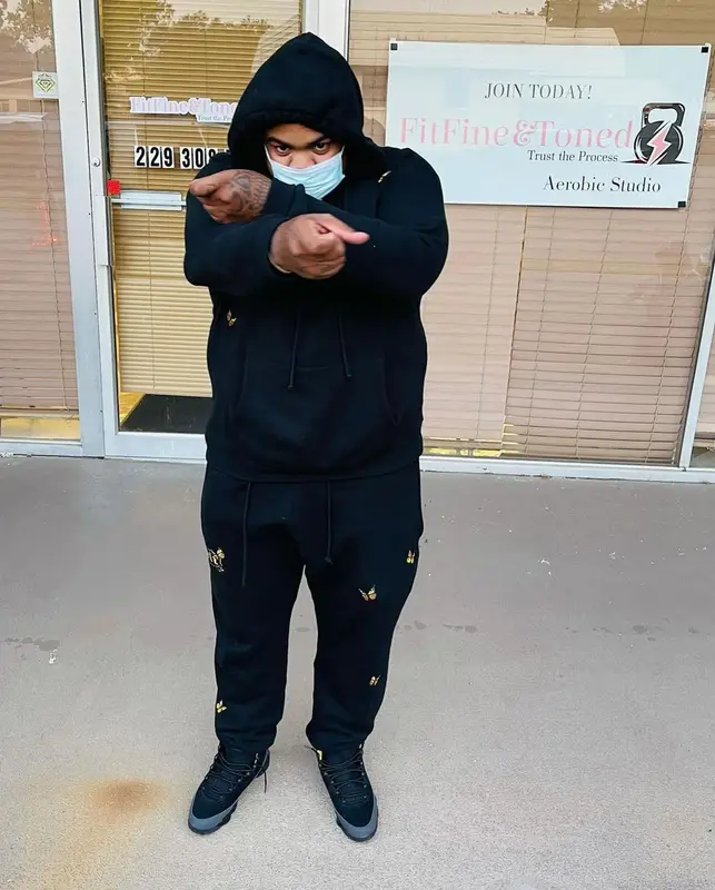 Big Yavo outfit in Felt and Jordan, 2021