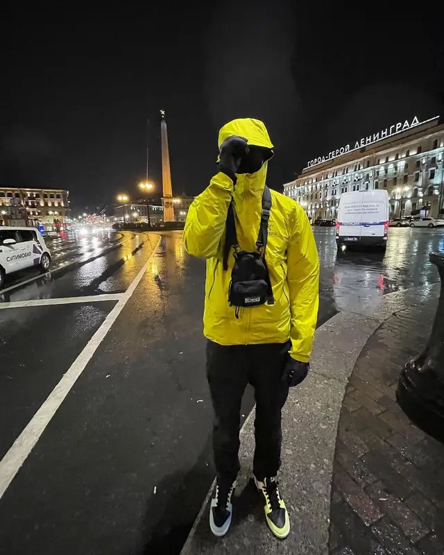 Obladaet outfit in Arc'teryx, Nike, and Balenciaga, 2021